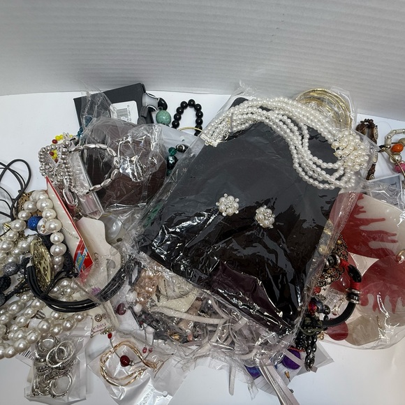 Reserved listing 5lbs jewelry - Picture 2 of 3